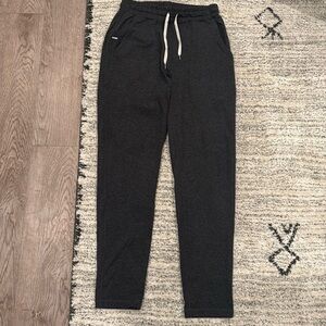 Vuori men’s joggers
